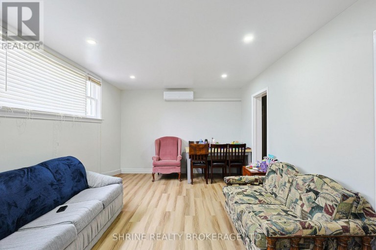 321 SALISBURY STREET, London East (East G), Ontario, N5Y3A8