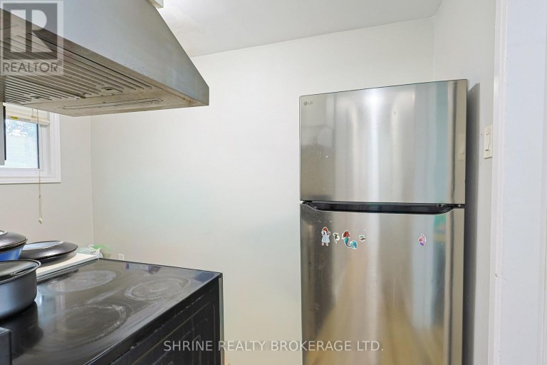 321 SALISBURY STREET, London East (East G), Ontario, N5Y3A8