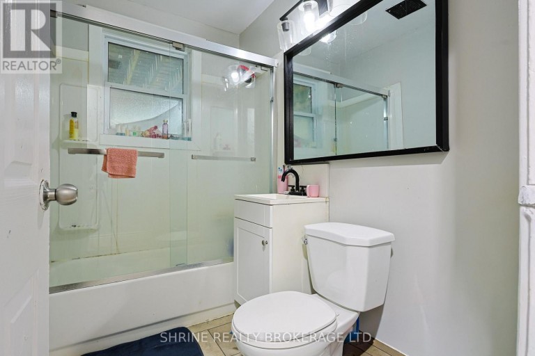321 SALISBURY STREET, London East (East G), Ontario, N5Y3A8
