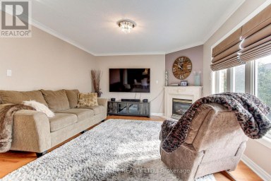 196 WAINSCOT AVENUE Newmarket (Woodland Hill) Ontario photo 17