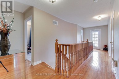 196 WAINSCOT AVENUE Newmarket (Woodland Hill) Ontario photo 18