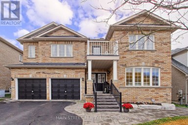 196 WAINSCOT AVENUE Newmarket (Woodland Hill) Ontario photo 2