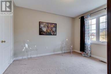 196 WAINSCOT AVENUE Newmarket (Woodland Hill) Ontario photo 26