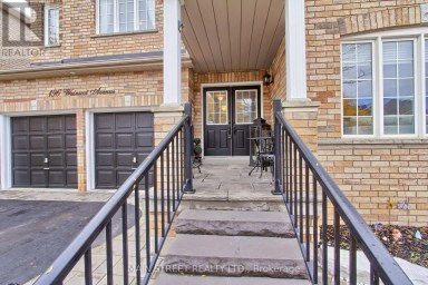 196 WAINSCOT AVENUE Newmarket (Woodland Hill) Ontario photo 3