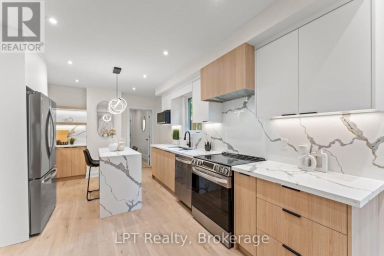 204 FRANKLIN AVENUE, Toronto (Dovercourt-Wallace Emerson-Junction), Ontario, M6P3Z3