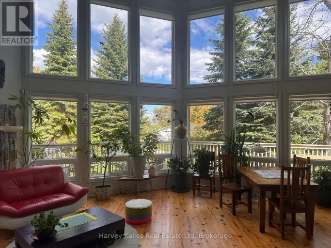 61 CONSTANCE BOULEVARD N, Wasaga Beach, Ontario, L9Z2Y3