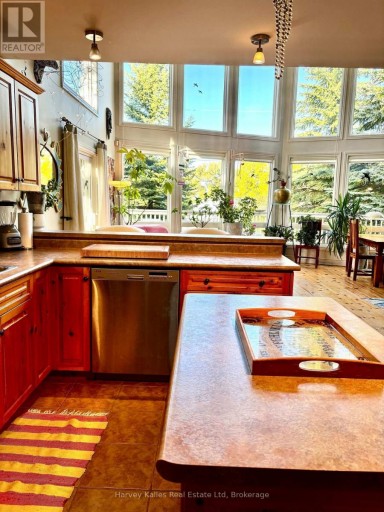 61 CONSTANCE BOULEVARD N, Wasaga Beach, Ontario, L9Z2Y3