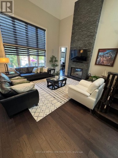 3495 JOAN DRIVE, Mississauga (City Centre), Ontario, L5B1T7