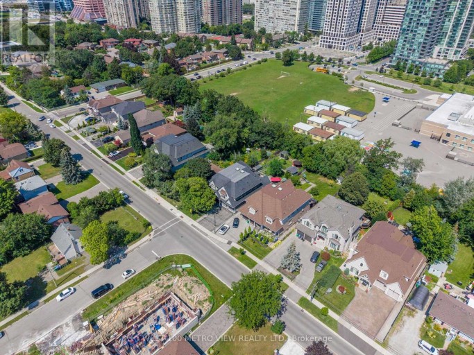 3495 JOAN DRIVE, Mississauga (City Centre), Ontario, L5B1T7