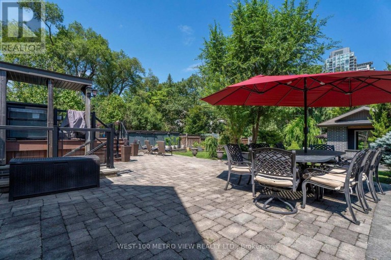 3495 JOAN DRIVE, Mississauga (City Centre), Ontario, L5B1T7