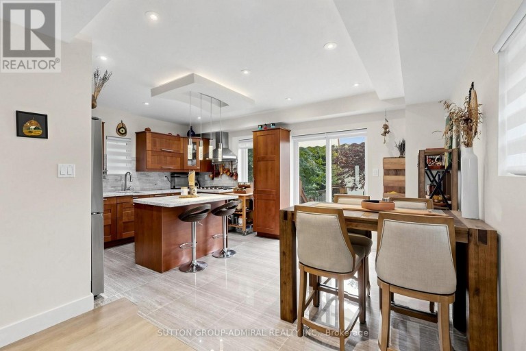 676 VAUGHAN ROAD, Toronto (Oakwood Village), Ontario, M6E2Y6