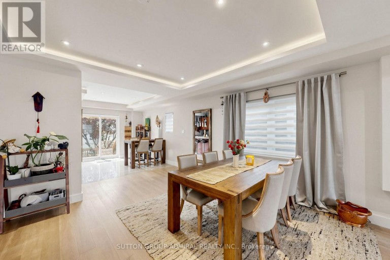 676 VAUGHAN ROAD, Toronto (Oakwood Village), Ontario, M6E2Y6