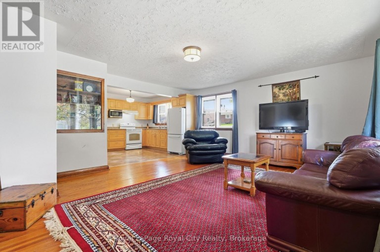 470 DUBLIN STREET, Wellington North (Mount Forest), Ontario, N0G2L3