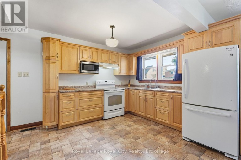 470 DUBLIN STREET, Wellington North (Mount Forest), Ontario, N0G2L3