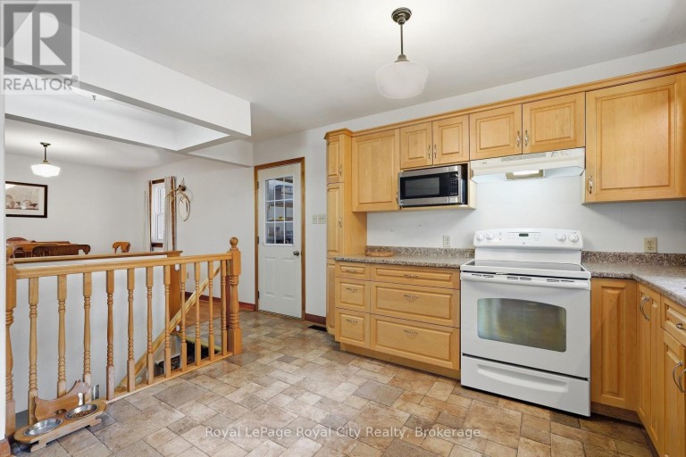 470 DUBLIN STREET, Wellington North (Mount Forest), Ontario, N0G2L3