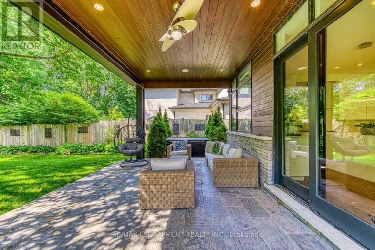 2104 DEVON ROAD, Oakville (FD Ford), Ontario, L6J2N2