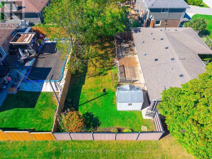 LOWER - 71 LAKESIDE DRIVE, Grimsby (Grimsby Beach), Ontario, L3M2L4