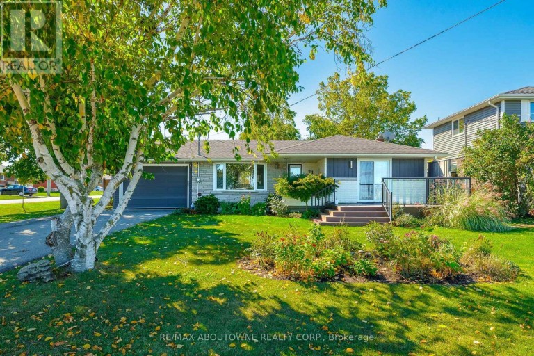 LOWER - 71 LAKESIDE DRIVE, Grimsby (Grimsby Beach), Ontario, L3M2L4