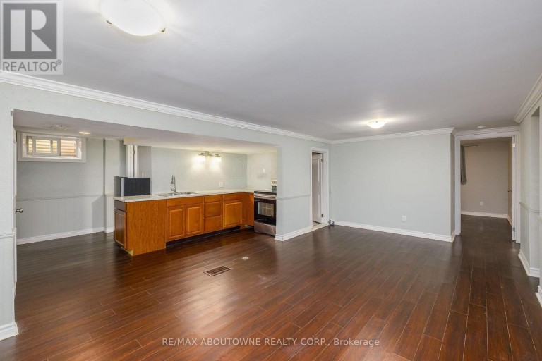 LOWER - 71 LAKESIDE DRIVE, Grimsby (Grimsby Beach), Ontario, L3M2L4