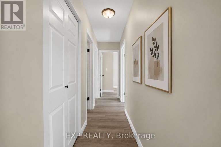 81 KENWOOD DRIVE, Kitchener, Ontario, N2B3H3