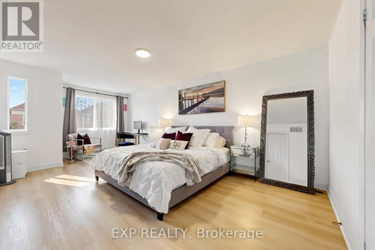 4882 VIENNA COURT, Mississauga (Hurontario), Ontario, L4Z4J2