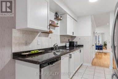 4882 VIENNA COURT Mississauga (Hurontario) Ontario photo 37