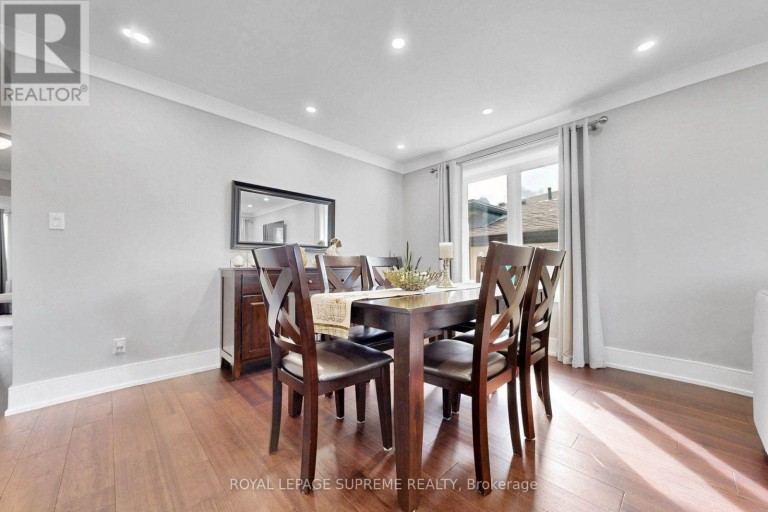 465 MAPLE LEAF DRIVE, Toronto (Maple Leaf), Ontario, M6L1R1