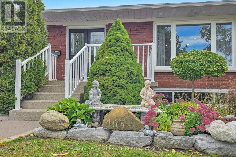 465 MAPLE LEAF DRIVE, Toronto (Maple Leaf), Ontario, M6L1R1