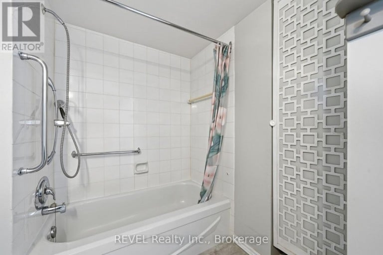 1006 - 350 FRONT STREET, Belleville (Belleville Ward), Ontario, K8N5M5
