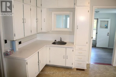 79 WOLLASTON LK ROAD Wollaston Ontario photo 8