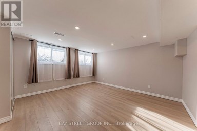 1111 KENT AVENUE Oakville (CP College Park) Ontario photo 31