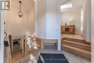 1111 KENT AVENUE Oakville (CP College Park) Ontario photo 42