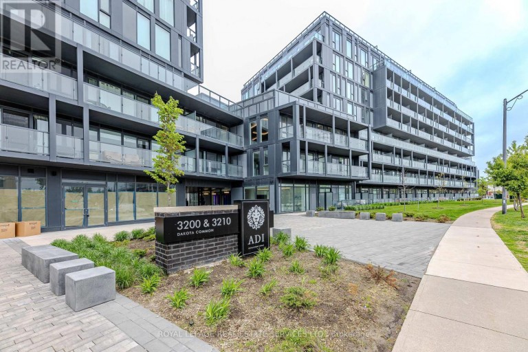 A224 - 3210 DAKOTA COMMON, Burlington (Alton), Ontario, L7M2A8