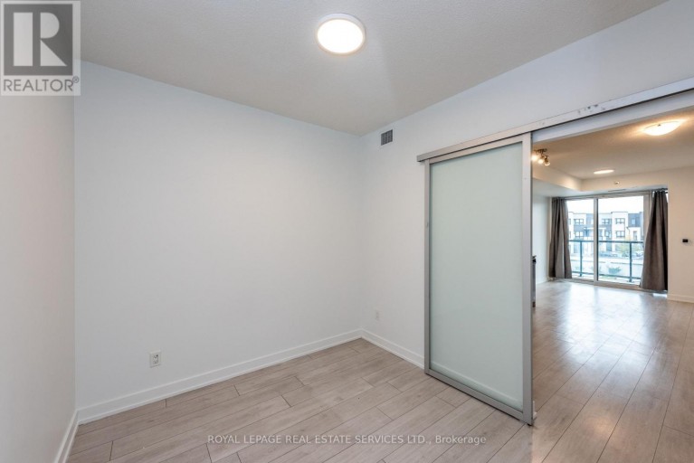 A224 - 3210 DAKOTA COMMON, Burlington (Alton), Ontario, L7M2A8