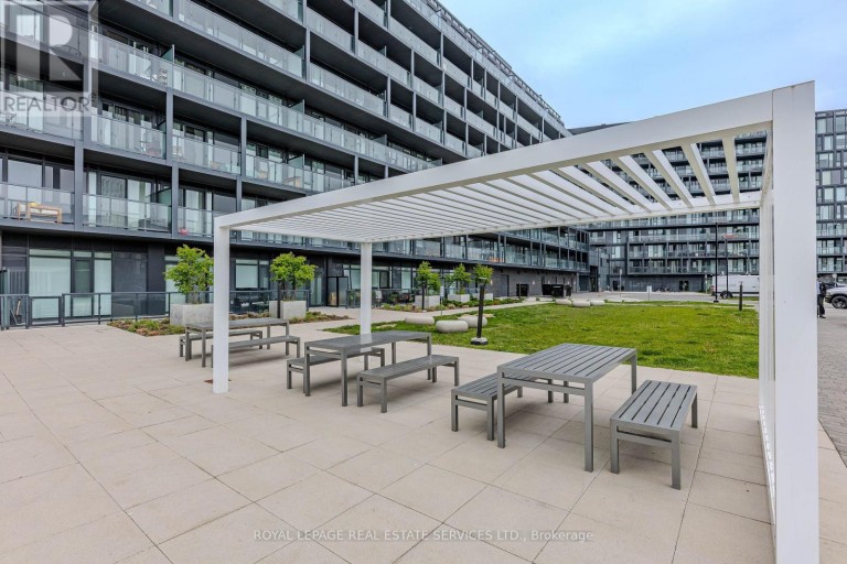 A224 - 3210 DAKOTA COMMON, Burlington (Alton), Ontario, L7M2A8