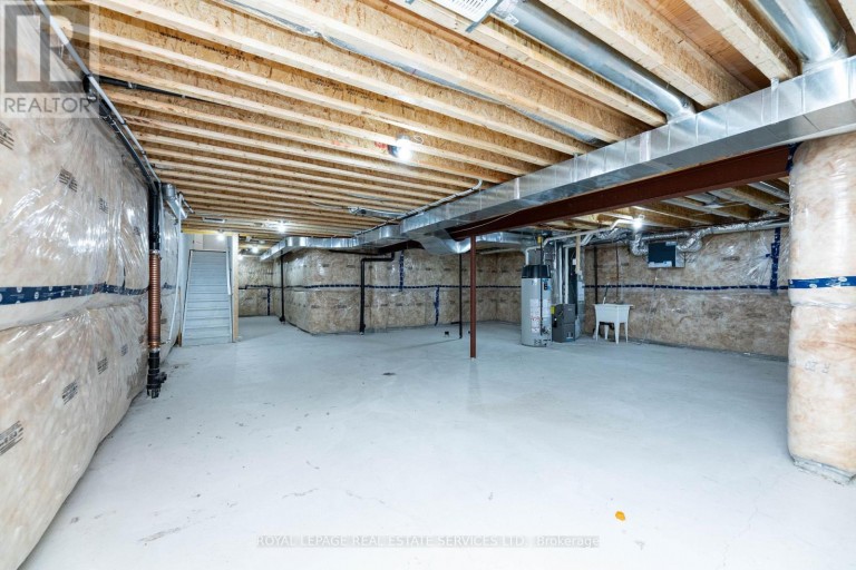 A224 - 3210 DAKOTA COMMON, Burlington (Alton), Ontario, L7M2A8