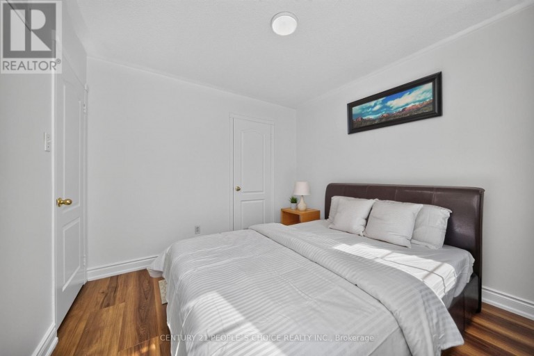 44 MONACO COURT, Brampton (Fletcher's Meadow), Ontario, L7A1X4