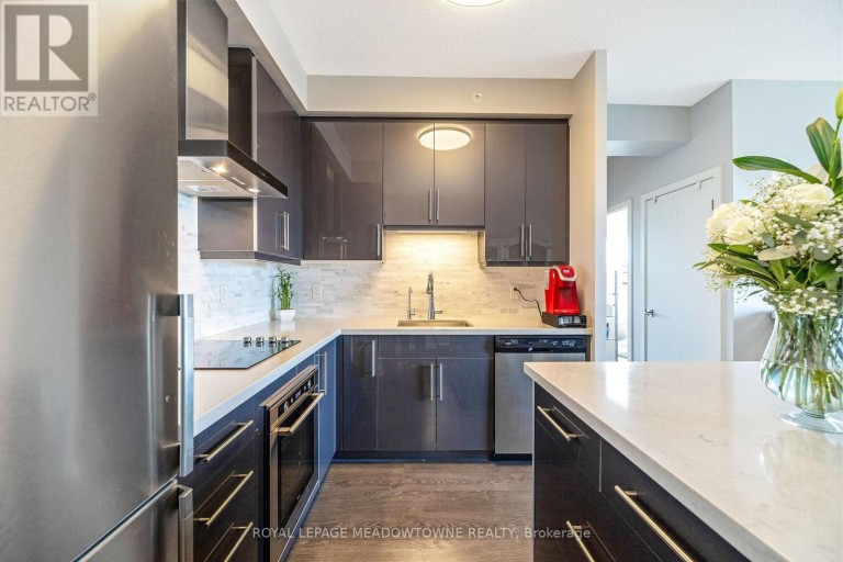 1902 - 2093 FAIRVIEW STREET, Burlington (Freeman), Ontario, L7R0E6