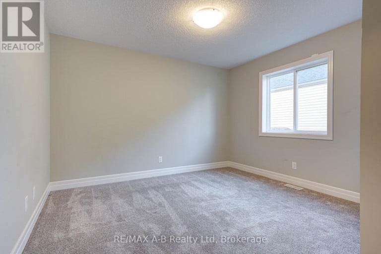 88 DAVIDSON DRIVE, Stratford, Ontario, N5A0J5