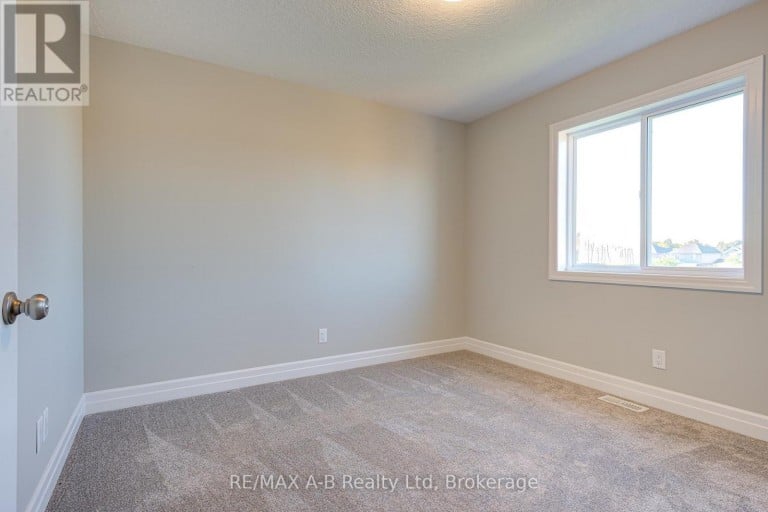 88 DAVIDSON DRIVE, Stratford, Ontario, N5A0J5