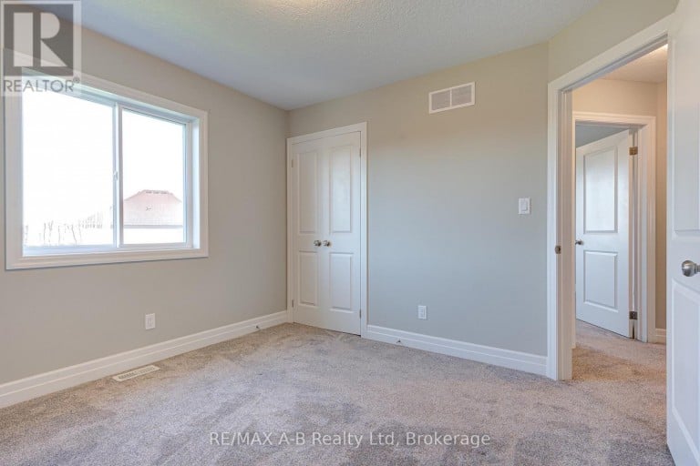 88 DAVIDSON DRIVE, Stratford, Ontario, N5A0J5