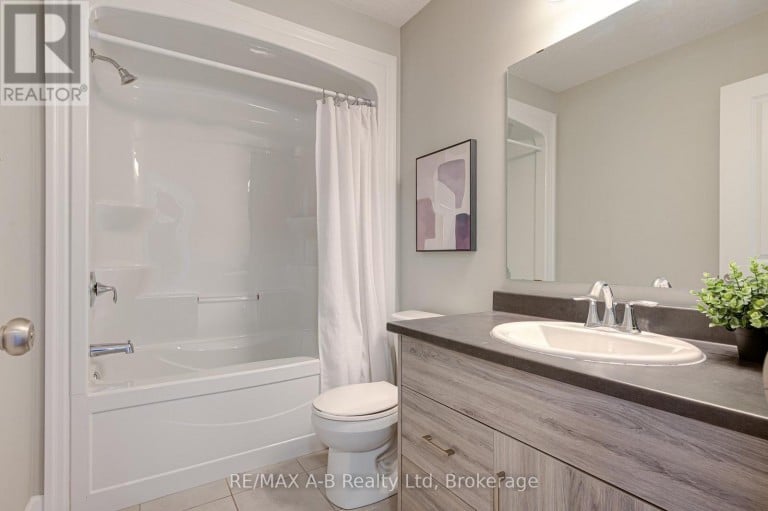 88 DAVIDSON DRIVE, Stratford, Ontario, N5A0J5