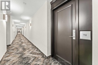 711 - 1403 ROYAL YORK ROAD Toronto (Humber Heights) Ontario photo 3