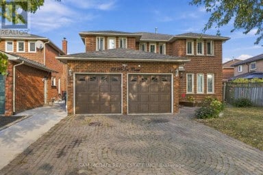 22 BUTLERS COURT Brampton (Fletcher's Creek South) Ontario photo 1