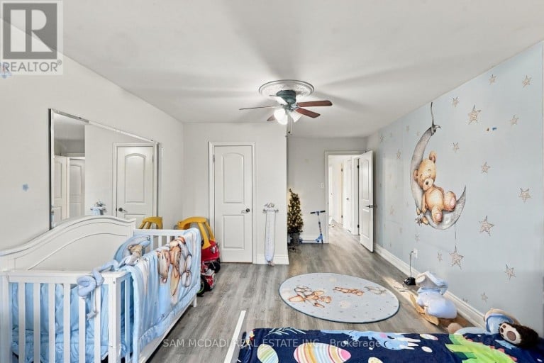 22 BUTLERS COURT, Brampton (Fletcher's Creek South), Ontario, L6Y3T7