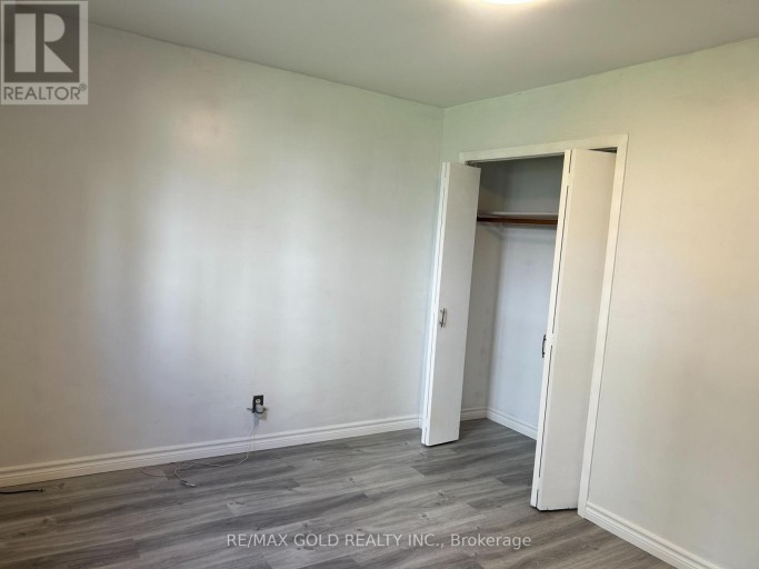 38 ACHILL CRESCENT, Mississauga (Fairview), Ontario, L5B1L1