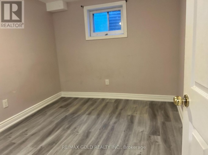 38 ACHILL CRESCENT, Mississauga (Fairview), Ontario, L5B1L1