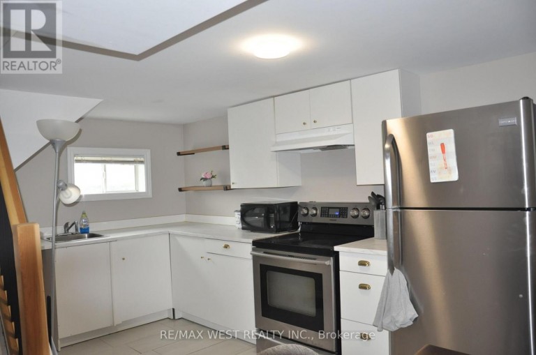 1512 RUSHLAND AVENUE, London East (East H), Ontario, N5V1X5