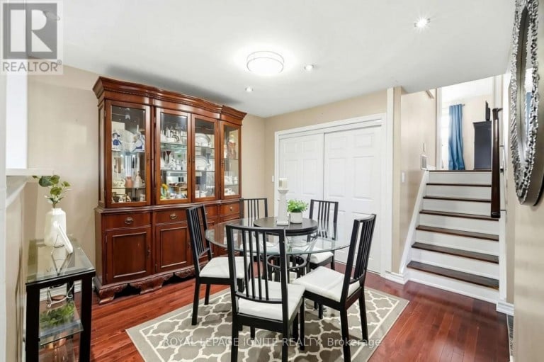 4 BUTTERCUP COURT, Toronto (Humber Summit), Ontario, M9L2M9