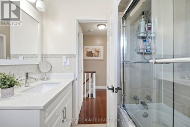4 BUTTERCUP COURT Toronto (Humber Summit) Ontario photo 17